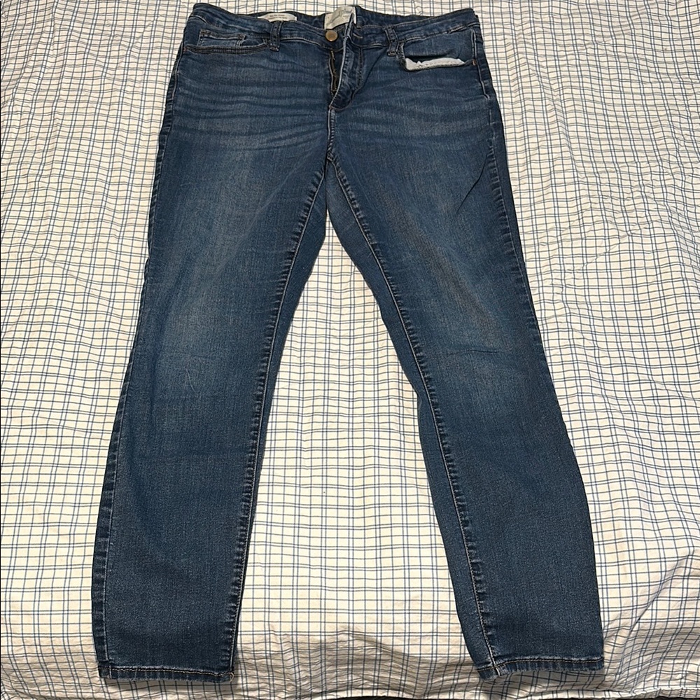 Universal Thread medium-dark Blue Skinny Jeans